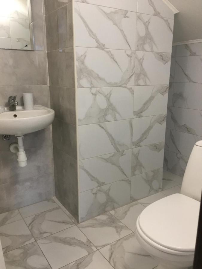 Guest House Sotni Kiev Esterno foto
