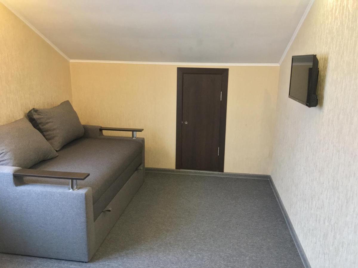Guest House Sotni Kiev Esterno foto